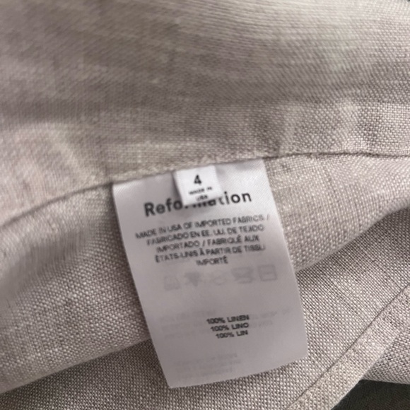 Reformation 100% linen beige vest size 4 - Picture 3 of 4